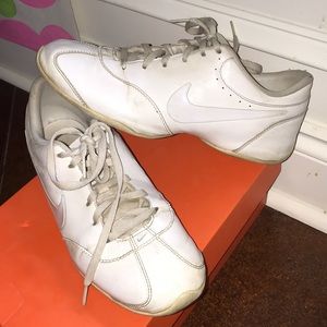 White nike cheer unite size 9 shoe